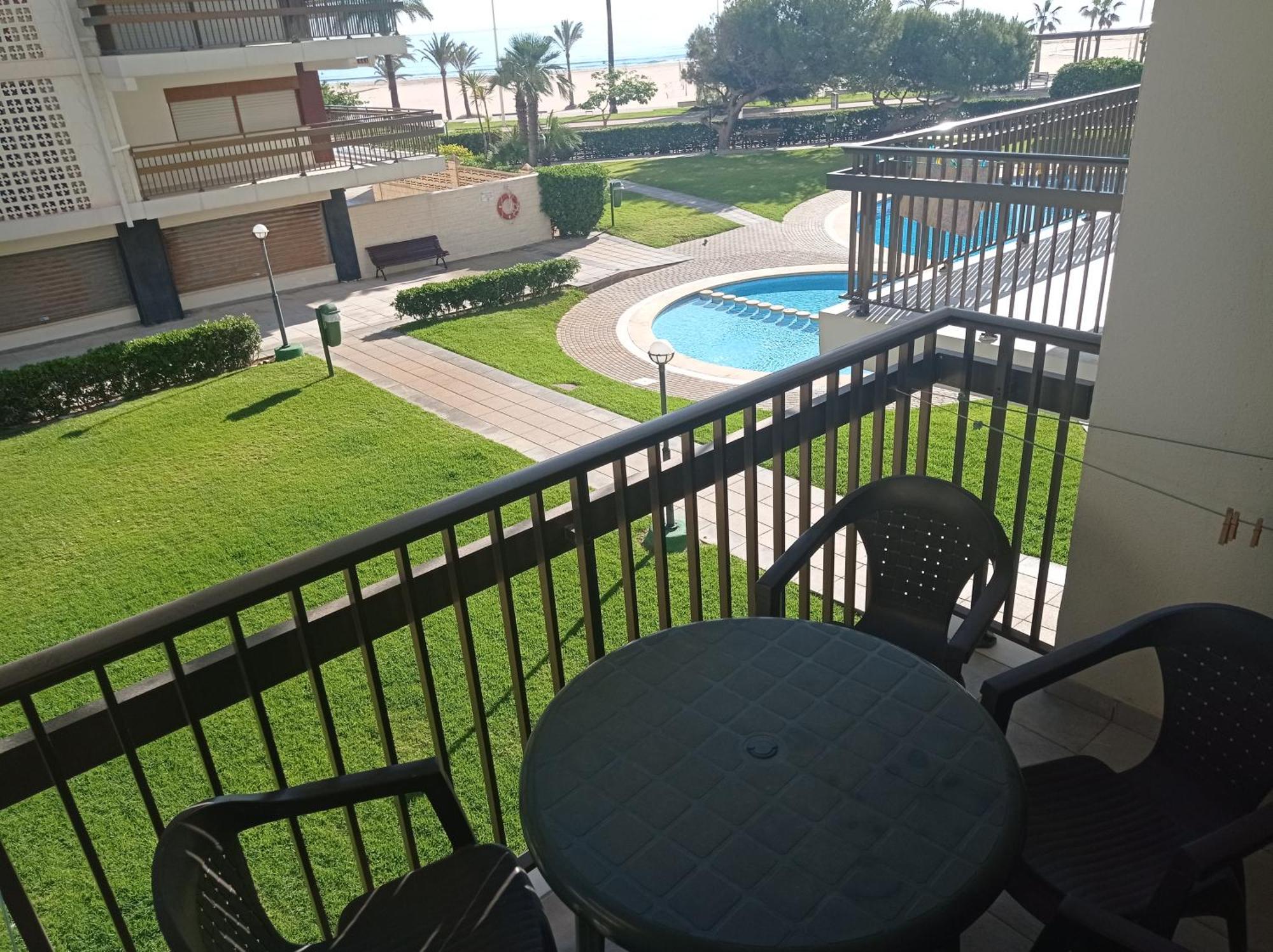 Manila Solo Familias Serviplaya Gandía Εξωτερικό φωτογραφία