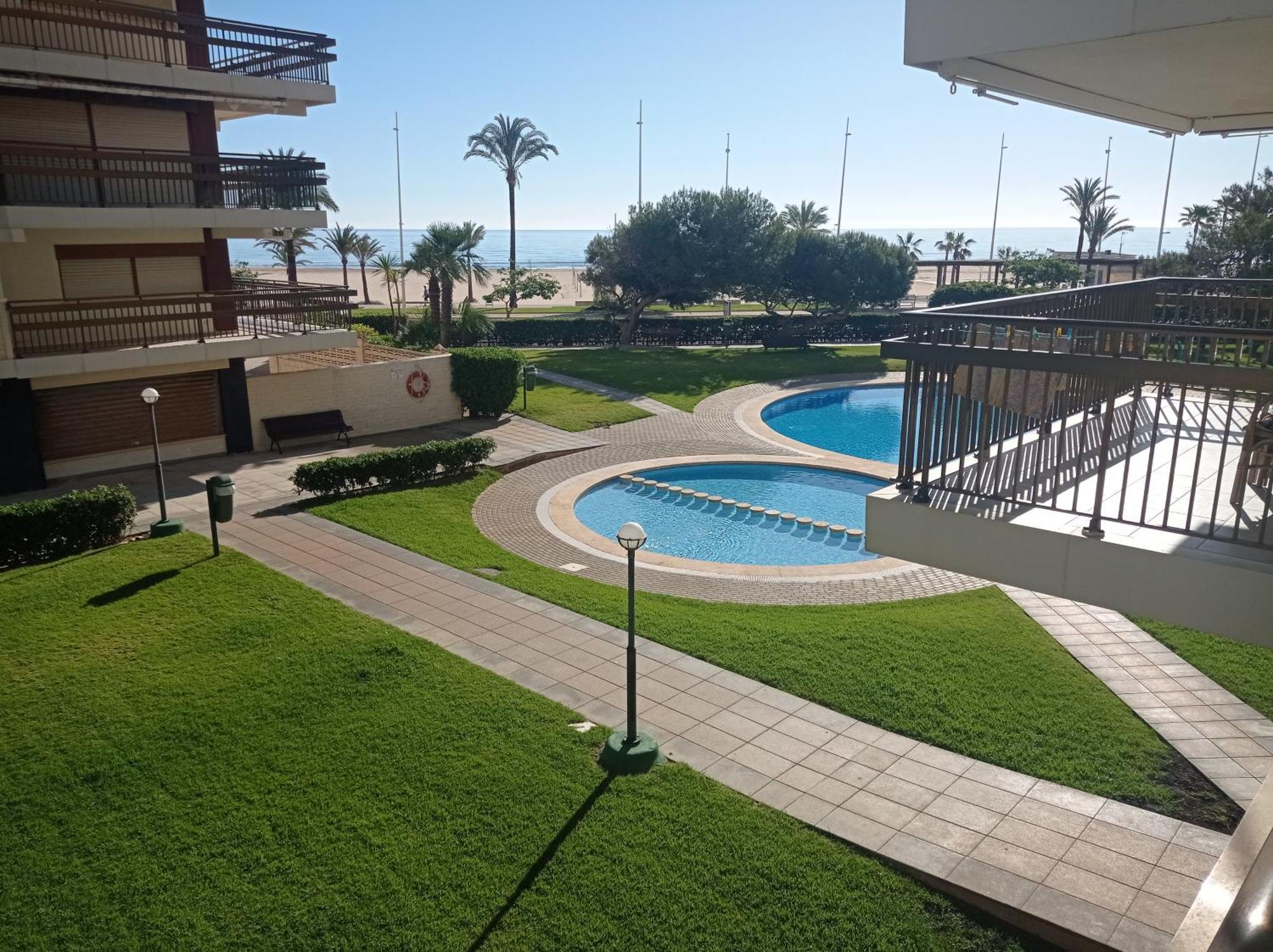 Manila Solo Familias Serviplaya Gandía Εξωτερικό φωτογραφία